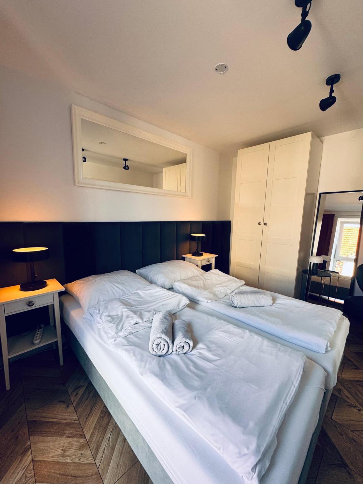 Apartamenty Zary Екстериор снимка